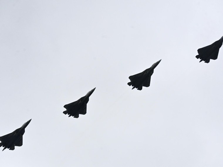 Су 57 на параде 2021