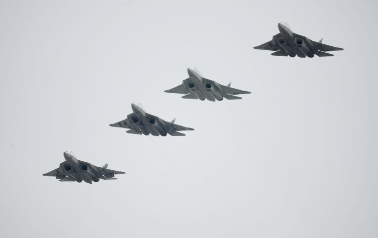 Су 57 на параде 2021