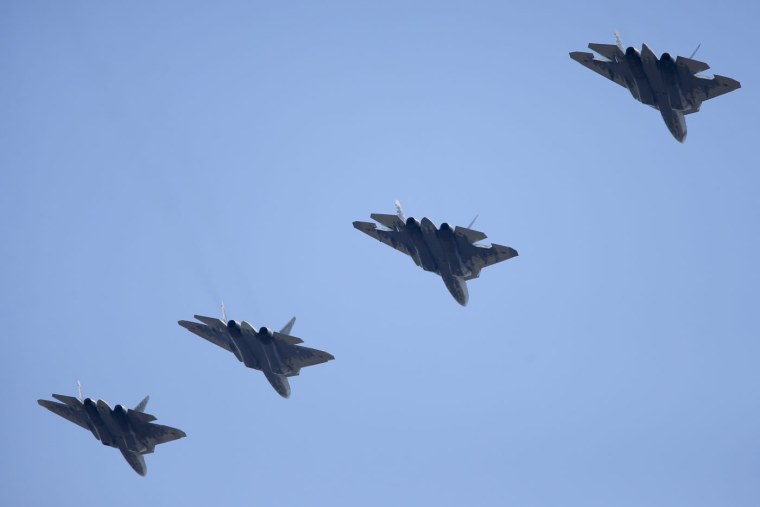 Су 57 в небе обои