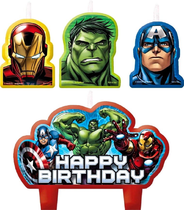 Супергерои Марвел значки