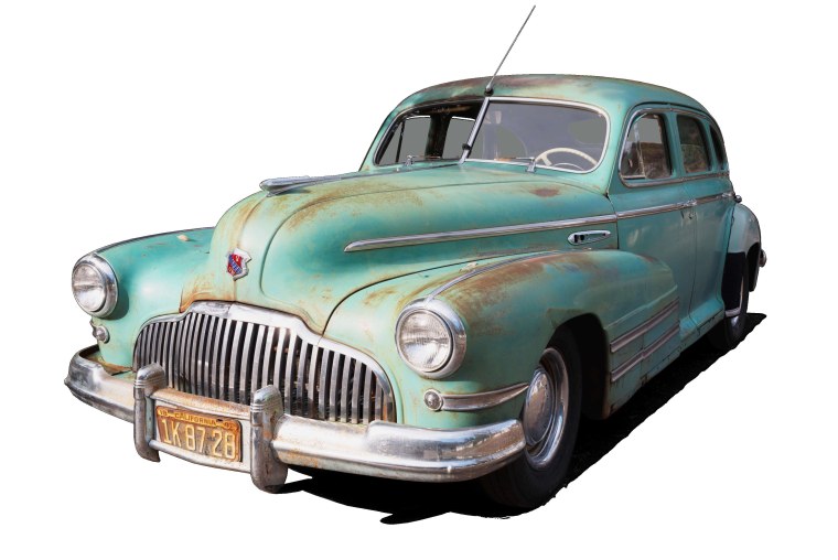 Старый автомобиль на белом фоне