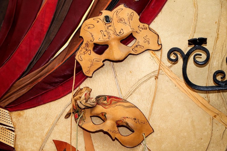 Театральная абстракция