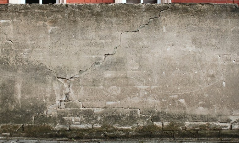 Уличная стена для фотошопа