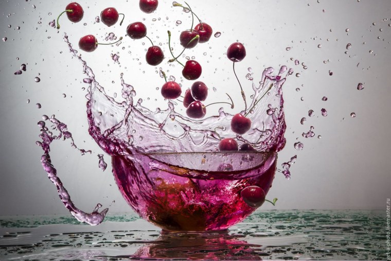 Губы с вишней