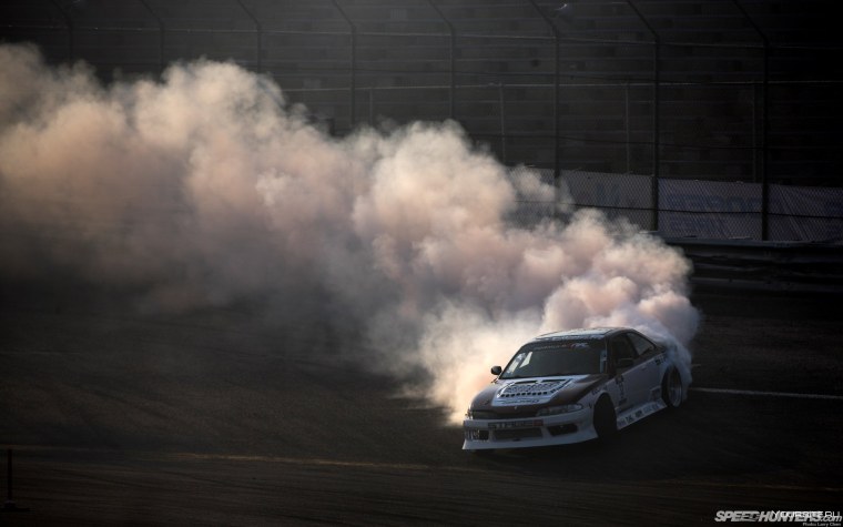 Дрифт машины дым
