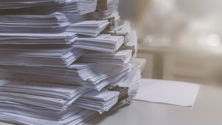Много бумаги