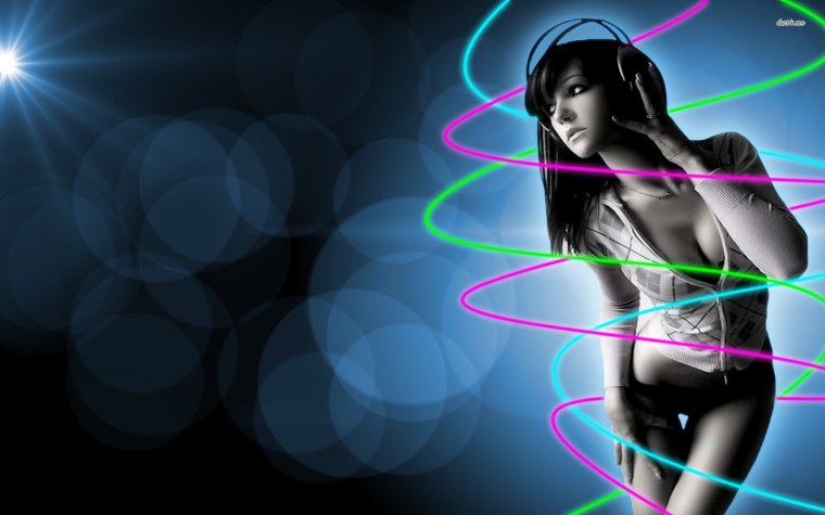 Хацунэ Мику на клаву