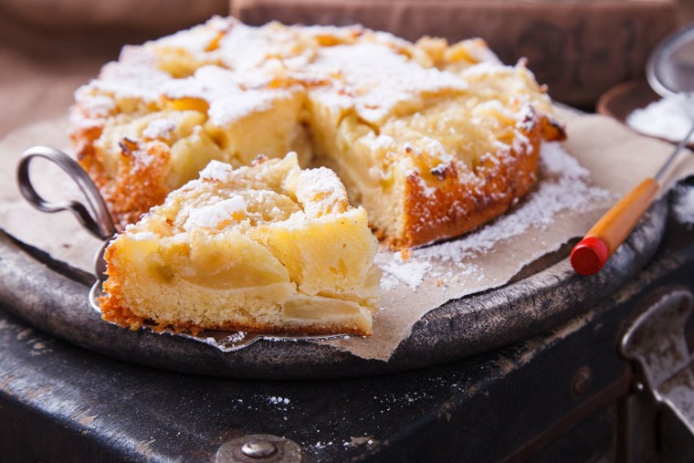 Шарлотка с кремом