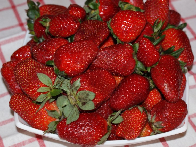 Клубника в тарелочке