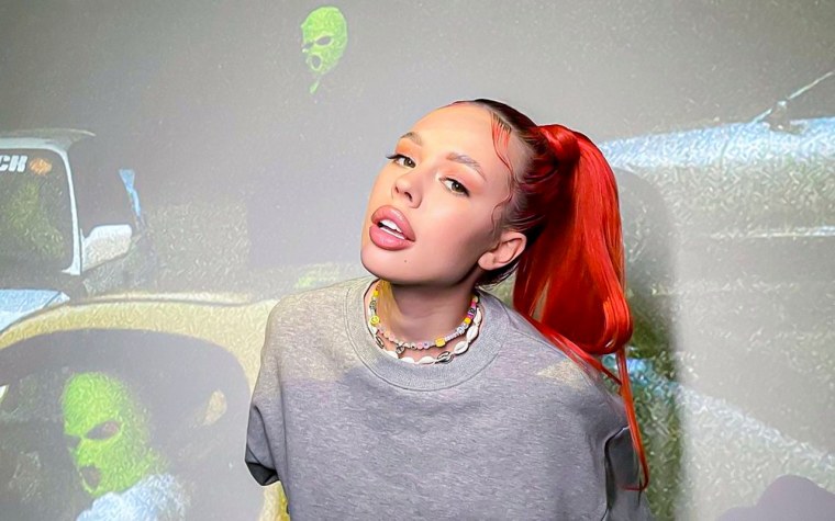 Даша инстасамка 2022