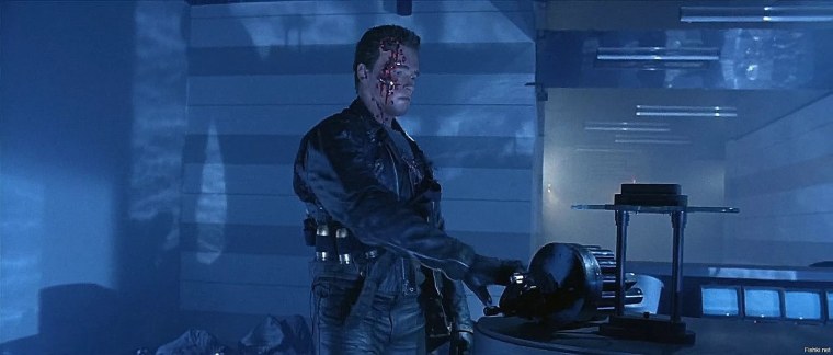 Лэнс Хенриксен Терминатор