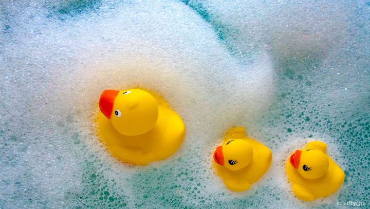 Куча резиновых уточек