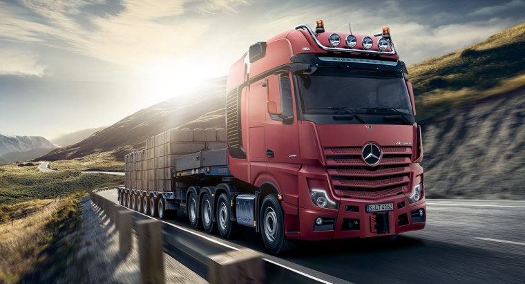 Фура фотообои