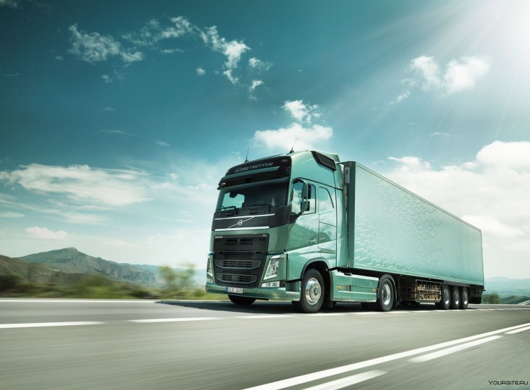 Грузовик в порту