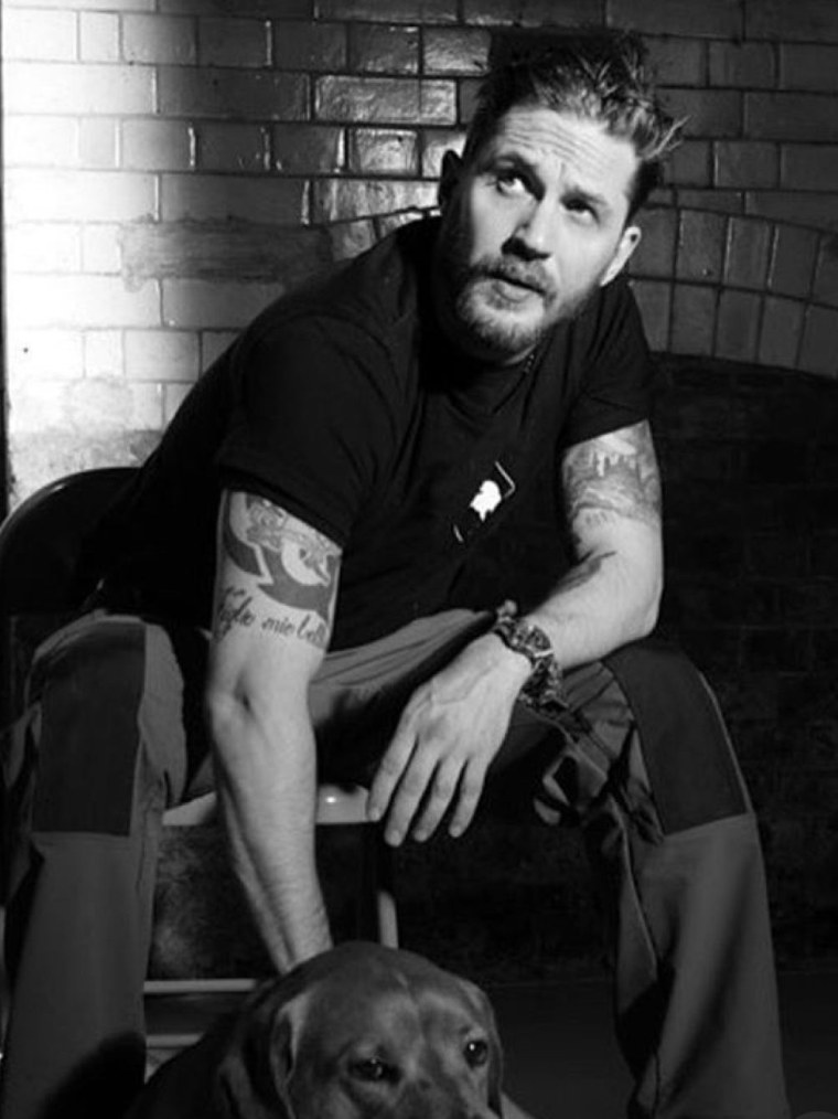 Легенда фильм 2015 том Харди с сигарой