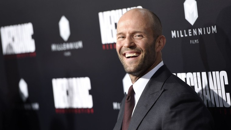 Джейсон Стэтхэм улыбается