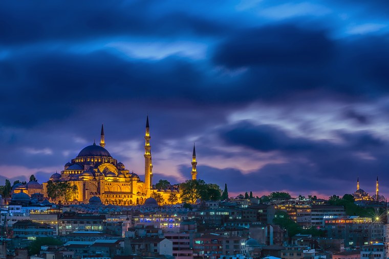 Сулеймание ночью