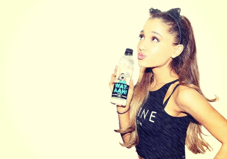 Ариана Гранде Кока