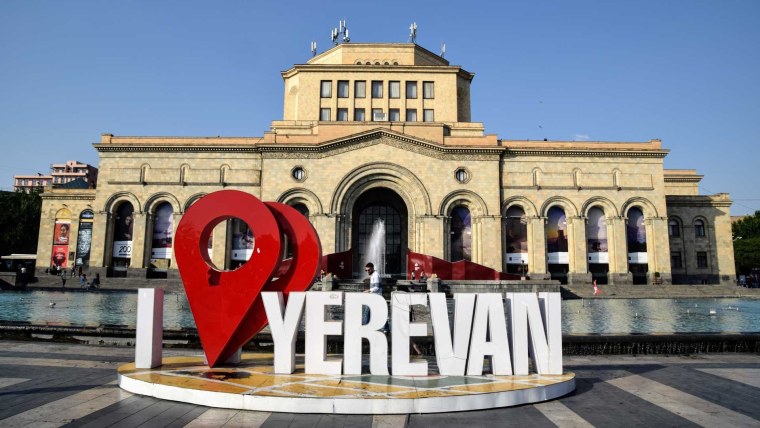 Paul Armenia, Армения Ереван