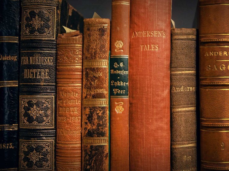 Фон Старая книга