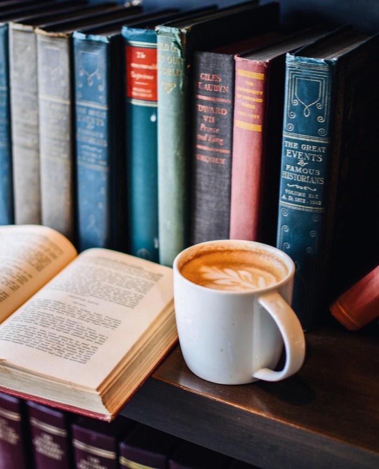 Литературный фон для презентации