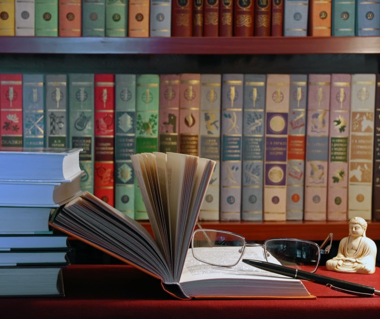 Обои на рабочий стол книги