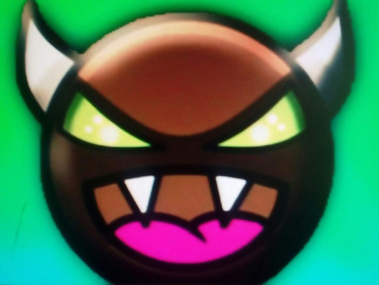 Легендарный демон в Geometry Dash