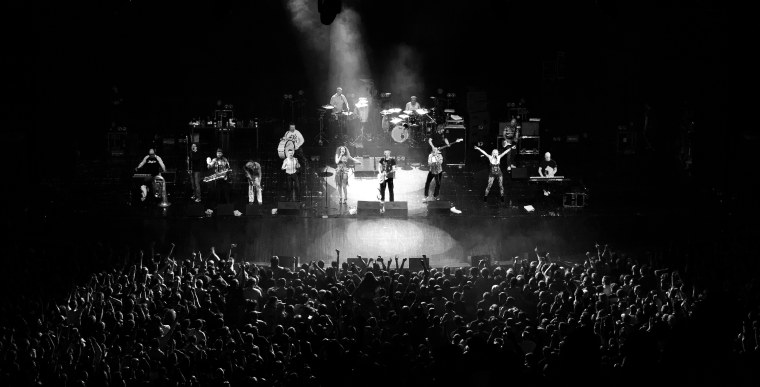 Дворцовая площадь и Александровская колонна в Санкт-Петербурге