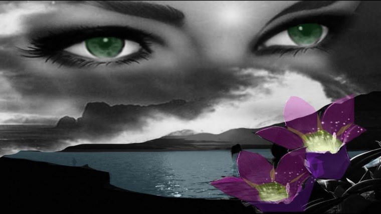 Грустные женские глаза