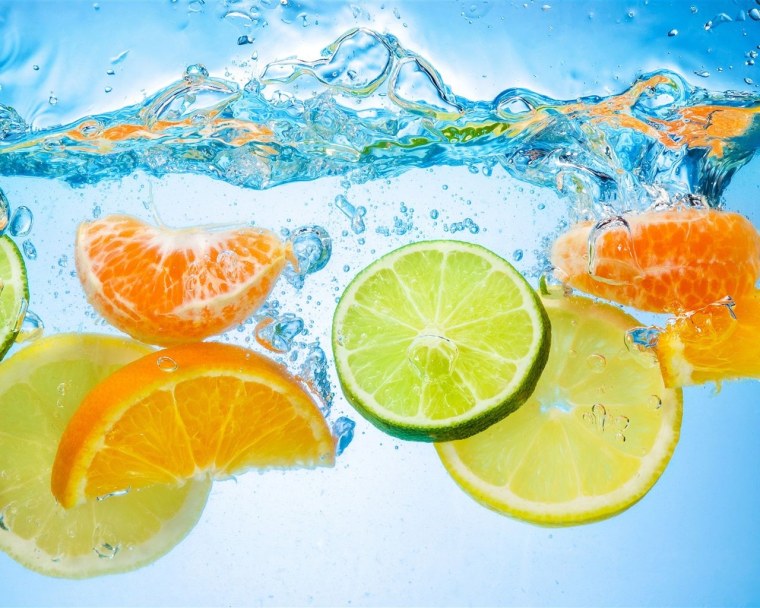 Яркие фрукты