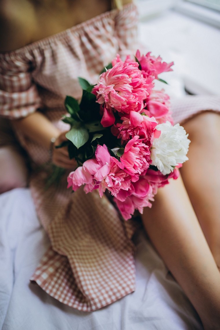 Тень девушки