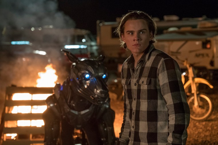 Аксель фильм 2018 робот