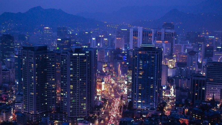 Японка с цветами