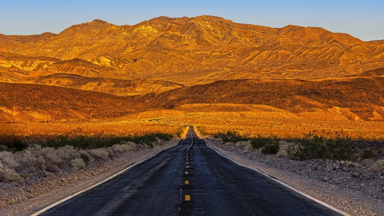 Крутые обои на ноутбук 1366*768