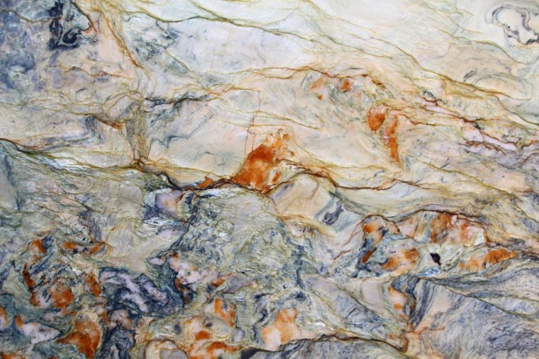 Белый мрамор с золотыми прожилками tekstura