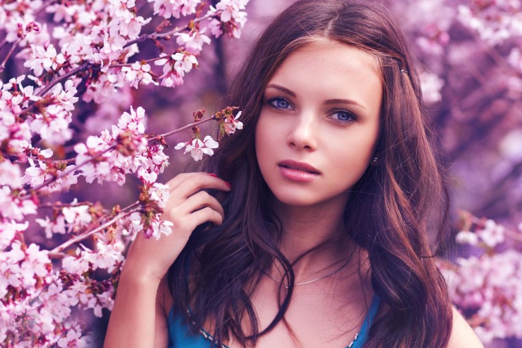 Красивые девушки весной