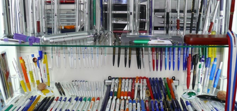 Выкладка канцтоваров