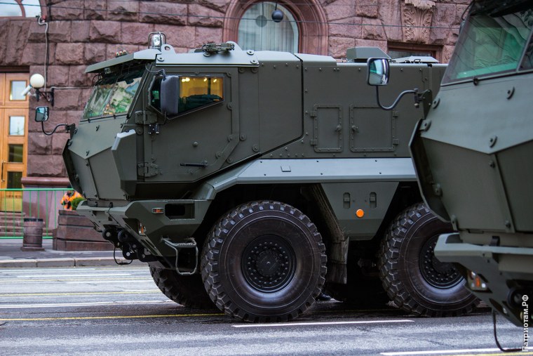 Бронеавтомобиль КАМАЗ-63968
