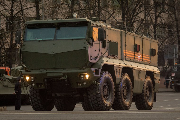 Тайфун облака