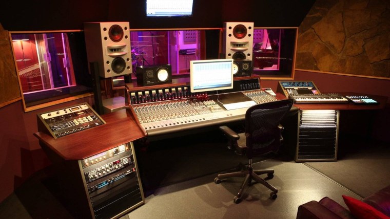 Студия звукозаписи 2000