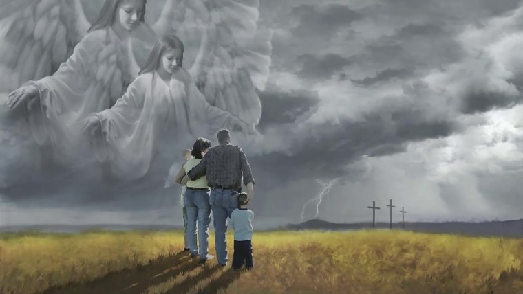 Ангел защищает человека