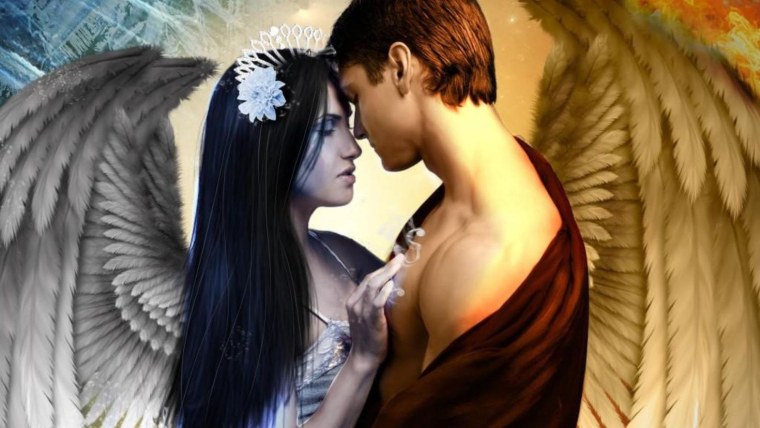 Мужчина и женщина с крыльями