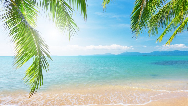 Красивый пляж