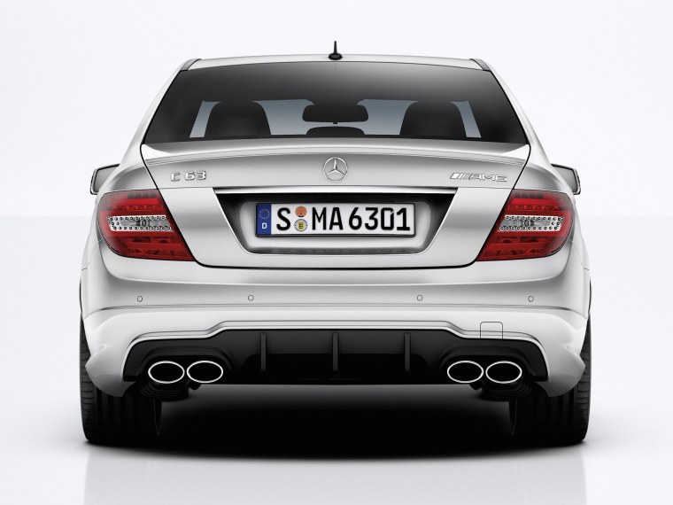 Mercedes c63 AMG зад