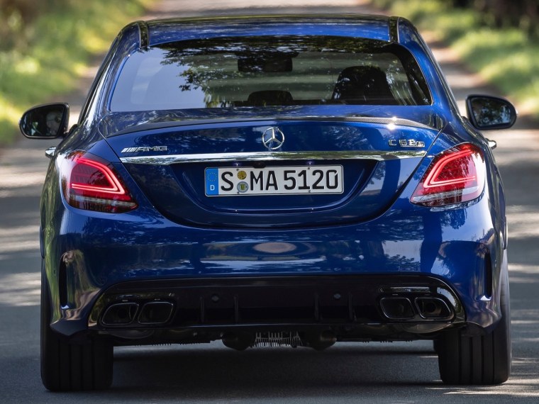 Mercedes c63 AMG сзади