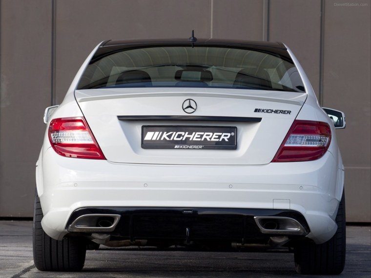 Mercedes Benz c 180 AMG зад
