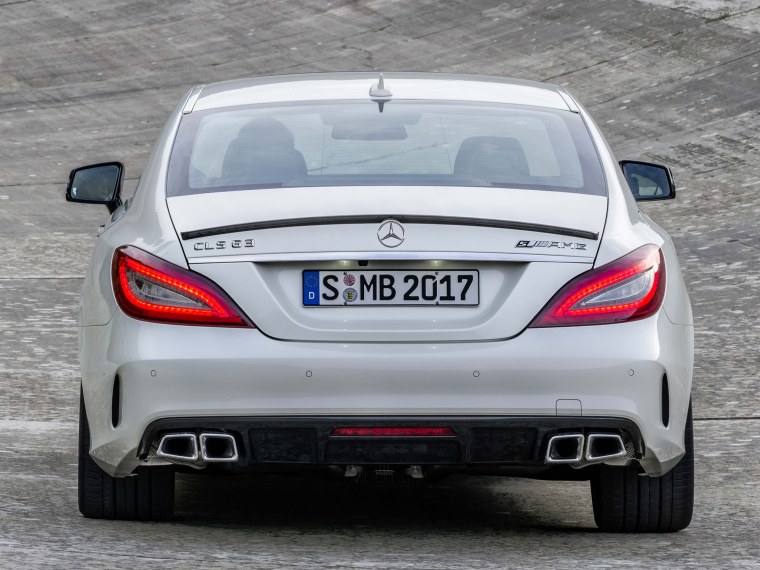 Mercedes-Benz cls63 AMG S сзади
