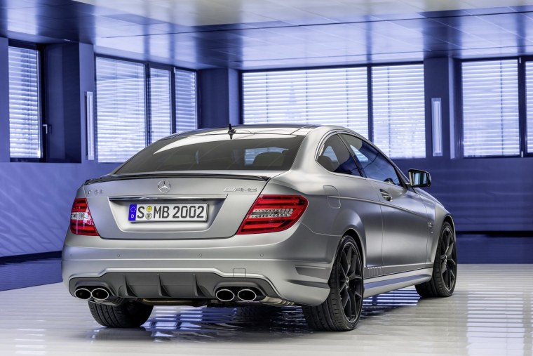 Mercedes Benz c63 AMG 2013