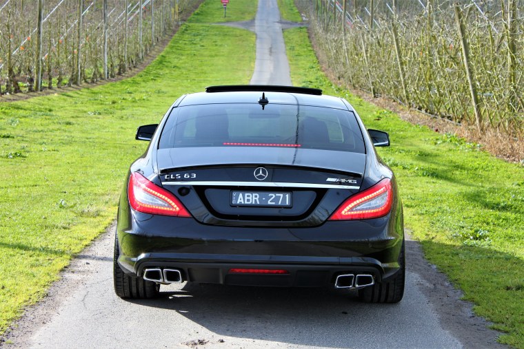 Mercedes CLS 63 AMG сзади