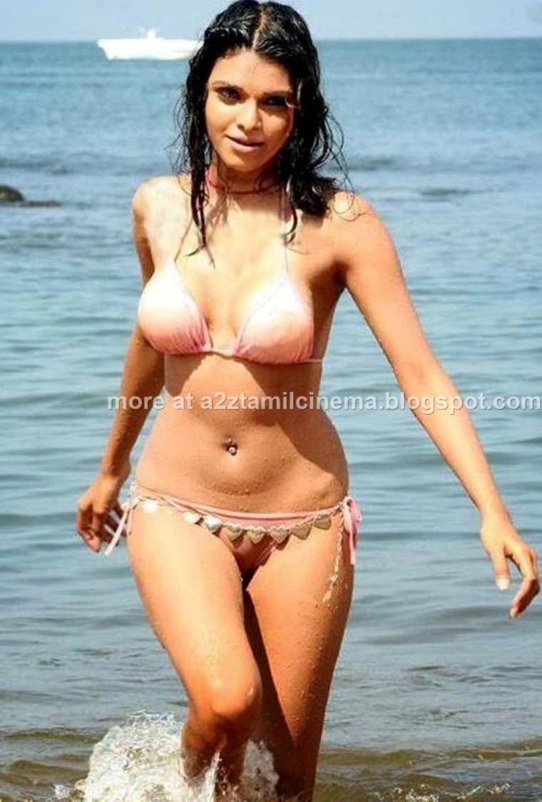 Шерлин Чопра Bikini